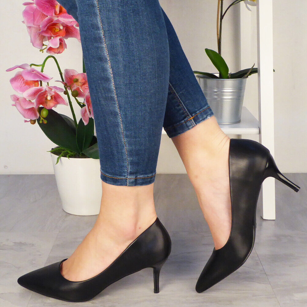 KATARINA Black Pointed Casual Stiletto Heels
